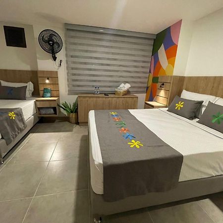 Hotel Medallo City Меделин Екстериор снимка